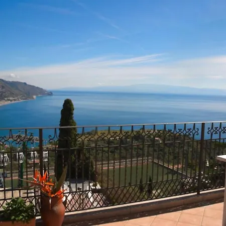 Nikita Luxury * Taormina